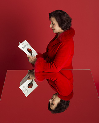 clea carmin portrait