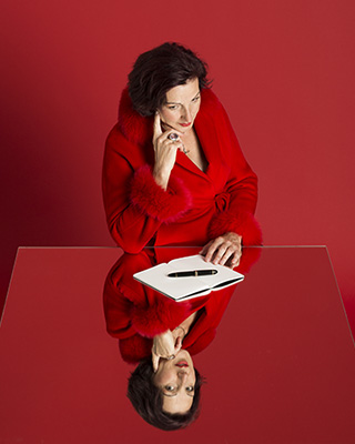 clea carmin portrait