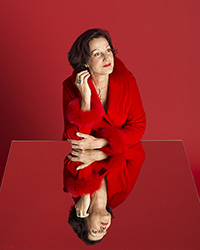clea carmin portrait