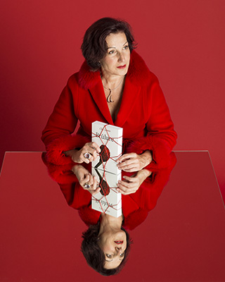 clea carmin portrait